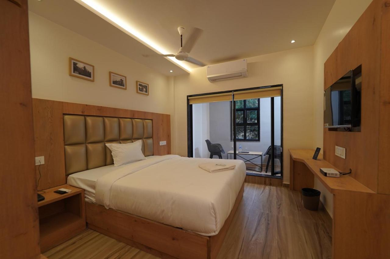 Southern Residency Kochi Exterior foto