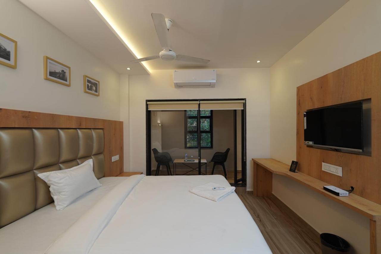 Southern Residency Kochi Exterior foto